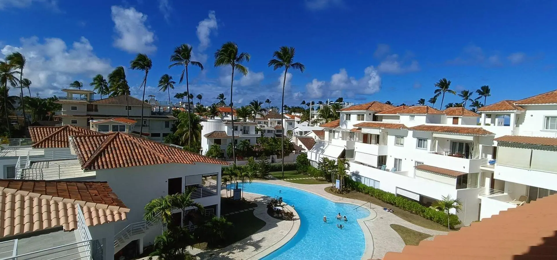 Las Terrazas Condo Punta Cana Beach - Los Corales Village