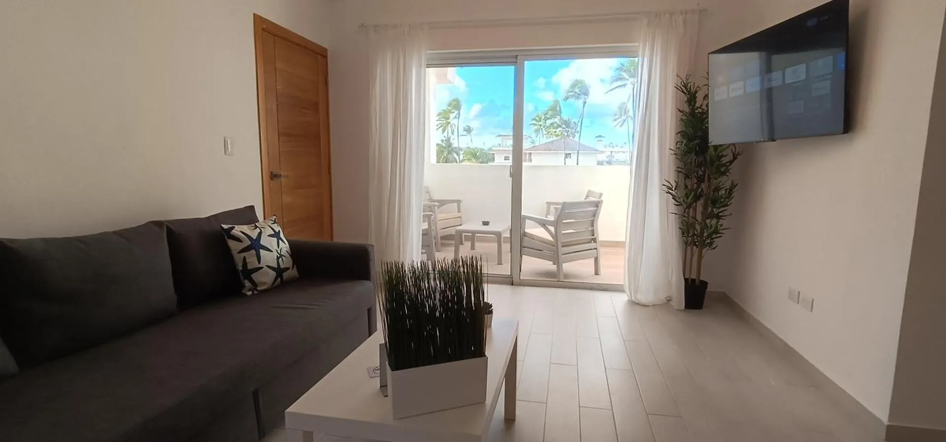 Aparthotel Las Terrazas Condo Punta Cana Beach - Los Corales Village