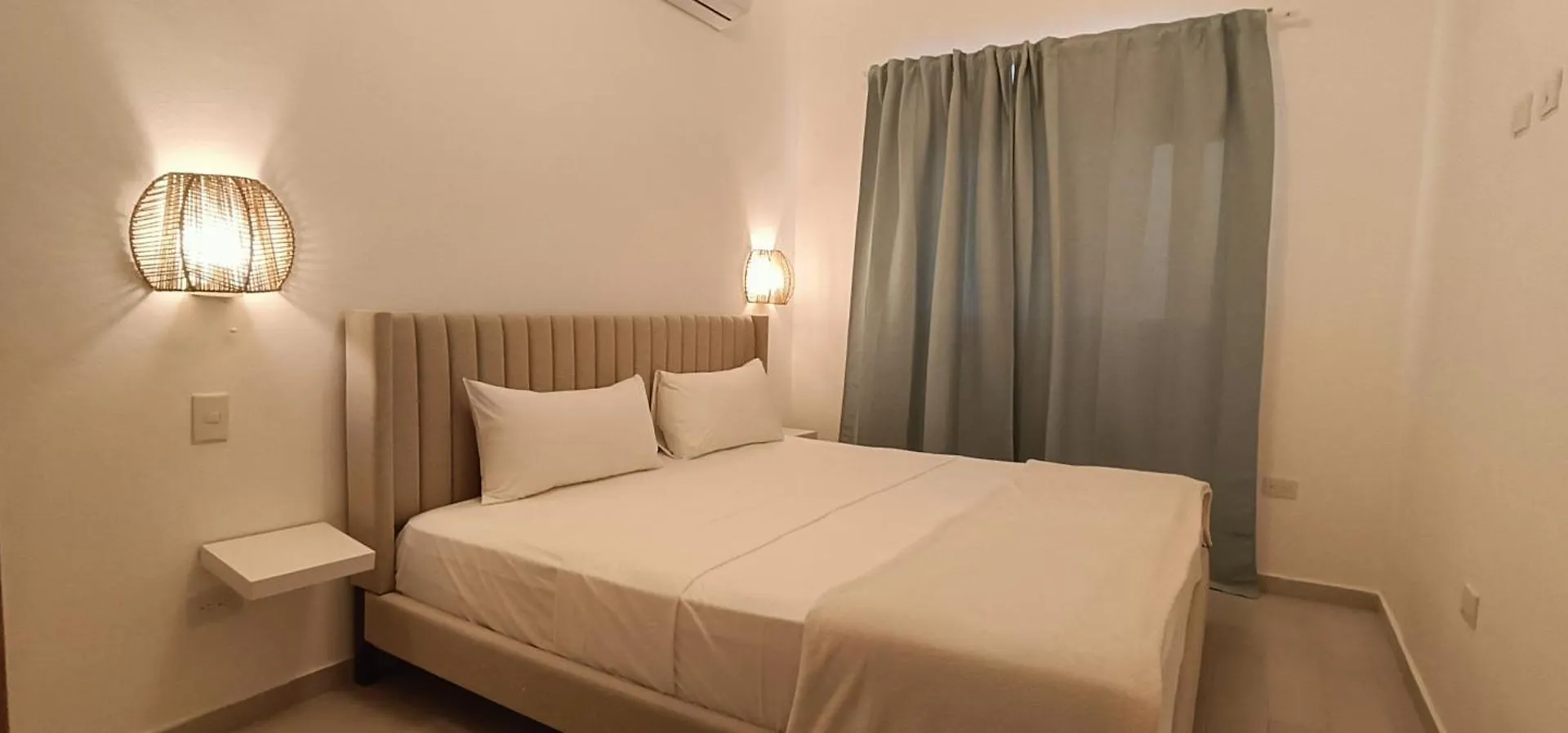 Las Terrazas Condo Punta Cana Beach - Los Corales Village Aparthotel